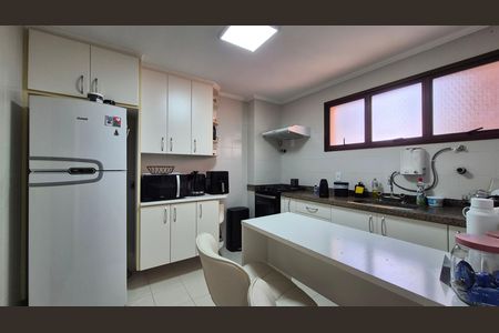 Cozinha de apartamento para alugar com 3 quartos, 132m² em Parque das Nações, Santo André