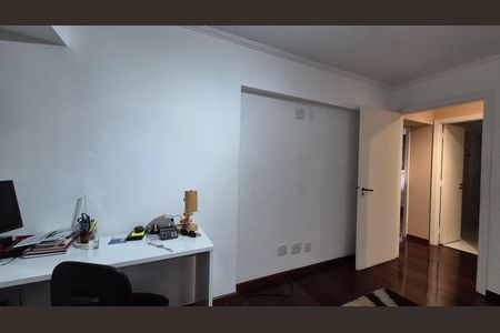 Apartamento para alugar com 132m², 3 quartos e 2 vagas Apartamento para alugar com 132m², 3 quartos e 2 vagasQuarto 2