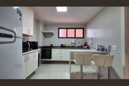 Cozinha de apartamento para alugar com 3 quartos, 132m² em Parque das Nações, Santo André