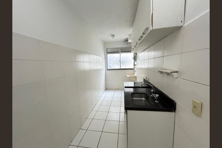 Cozinha de apartamento para alugar com 2 quartos, 44m² em Pavuna, Nilópolis