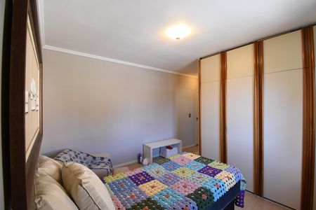 Casa à venda com 397m², 4 quartos e 4 vagasSuíte 2