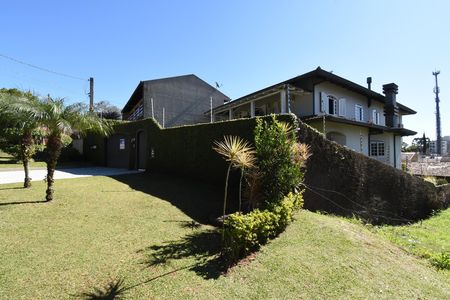 Casa à venda com 397m², 4 quartos e 4 vagasFachada
