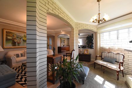 Casa à venda com 397m², 4 quartos e 4 vagasSala