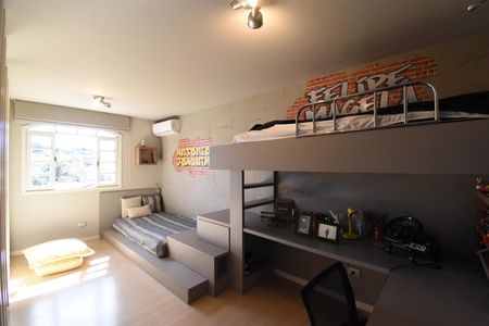 Casa à venda com 397m², 4 quartos e 4 vagasSuíte 3