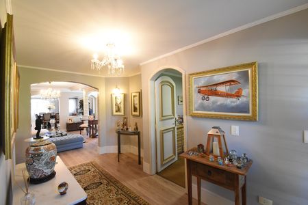 Casa à venda com 397m², 4 quartos e 4 vagasHall de entrada