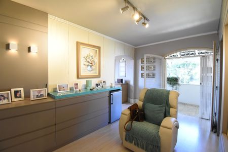 Casa à venda com 397m², 4 quartos e 4 vagasSuíte 1