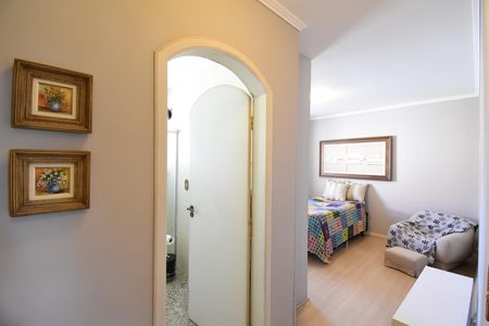Casa à venda com 397m², 4 quartos e 4 vagasSuíte 2