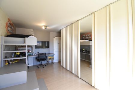 Casa à venda com 397m², 4 quartos e 4 vagasSuíte 3