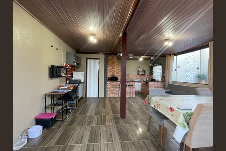 Casa à venda com 84m², 3 quartos e 1 vaga