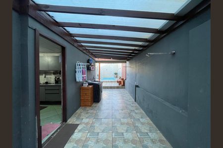 Casa à venda com 84m², 3 quartos e 1 vaga
