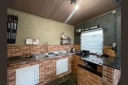 Casa à venda com 84m², 3 quartos e 1 vaga