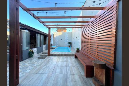 Casa à venda com 84m², 3 quartos e 1 vaga