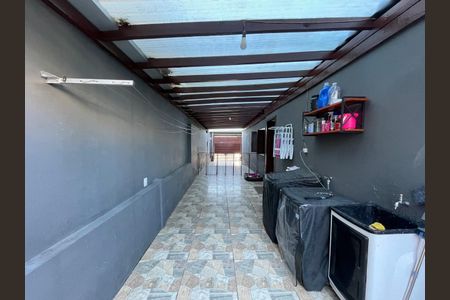 Casa à venda com 84m², 3 quartos e 1 vaga