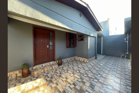Casa à venda com 84m², 3 quartos e 1 vaga