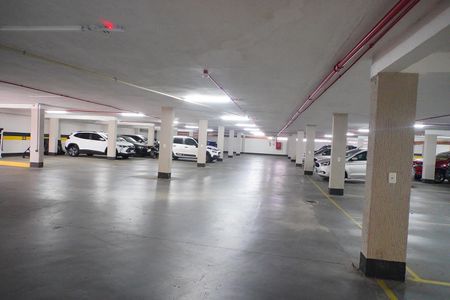 Garagem  de apartamento para alugar com 2 quartos, 69m² em Santo Antônio, Porto Alegre