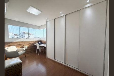Quarto de apartamento à venda com 3 quartos, 234m² em Dona Clara, Belo Horizonte