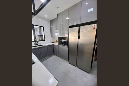 Cozinha de apartamento à venda com 3 quartos, 151m² em Jardim Chácara Inglesa, São Bernardo do Campo