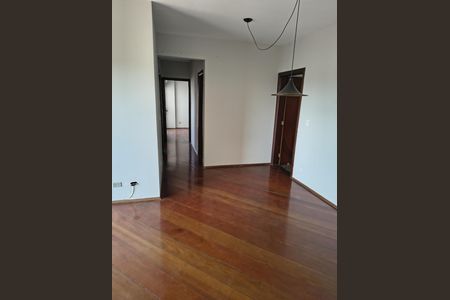 Apartamento para alugar com 105m², 3 quartos e 2 vagas Apartamento para alugar com 105m², 3 quartos e 2 vagasQuarto