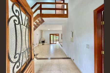 Casa de condomínio à venda com 360m², 5 quartos e 3 vagas Casa de condomínio à venda com 360m², 5 quartos e 3 vagasFoto 09