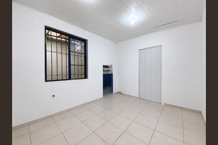 Quarto de casa para alugar com 1 quarto, 65m² em Azenha, Porto Alegre