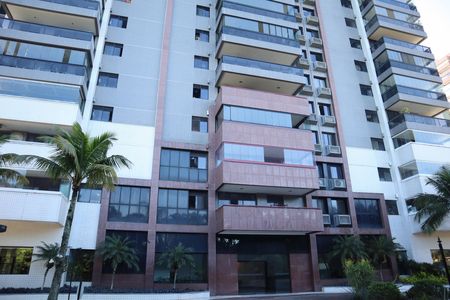 FACHADA de apartamento para alugar com 3 quartos, 110m² em Barra da Tijuca, Rio de Janeiro
