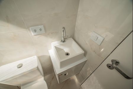 Banheiro da Suíte de apartamento para alugar com 3 quartos, 67m² em Vila Monte Alegre, São Paulo