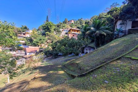 Casa à venda com 3780m², 2 quartos e 1 vaga Casa à venda com 3780m², 2 quartos e 1 vagaQuintal