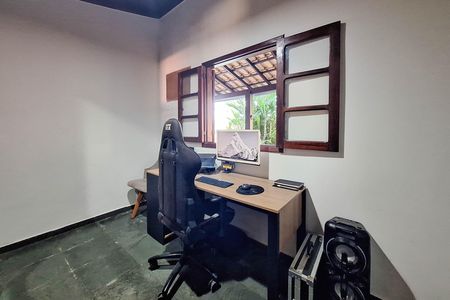 Casa à venda com 3780m², 2 quartos e 1 vaga Casa à venda com 3780m², 2 quartos e 1 vagaQuarto 1