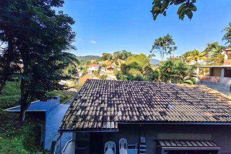 Casa à venda com 3780m², 2 quartos e 1 vaga Casa à venda com 3780m², 2 quartos e 1 vagaQuintal
