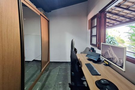 Casa à venda com 3780m², 2 quartos e 1 vaga Casa à venda com 3780m², 2 quartos e 1 vagaQuarto 1
