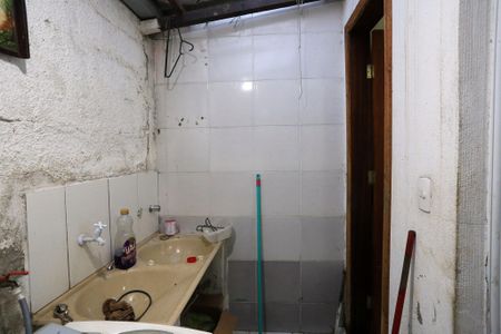 Área de Serviço de casa para alugar com 2 quartos, 75m² em Palmares, Belo Horizonte