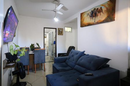 Sala de casa para alugar com 2 quartos, 75m² em Palmares, Belo Horizonte