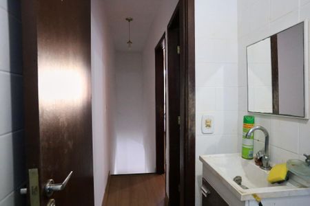 Banheiro 1 de casa para alugar com 2 quartos, 75m² em Palmares, Belo Horizonte
