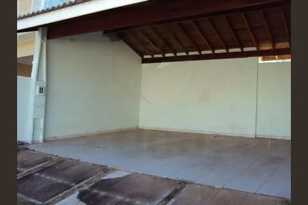 Casa de condomínio para alugar com 290m², 6 quartos e 2 vagas