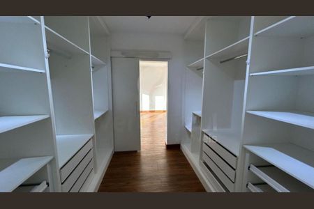 Casa de condomínio para alugar com 278m², 3 quartos e 4 vagas