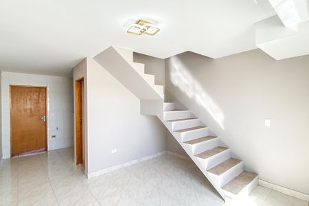 Casa de condomínio para alugar com 70m², 2 quartos e 1 vaga Casa de condomínio para alugar com 70m², 2 quartos e 1 vagaSala