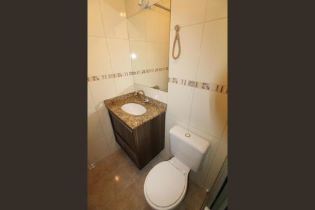 Apartamento para alugar com 63m², 2 quartos e 2 vagasBanheiro