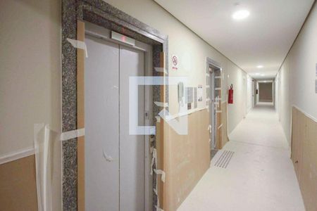 Apartamento à venda com 35m², 2 quartos e sem vaga Apartamento à venda com 35m², 2 quartos e sem vagaHall de entrada