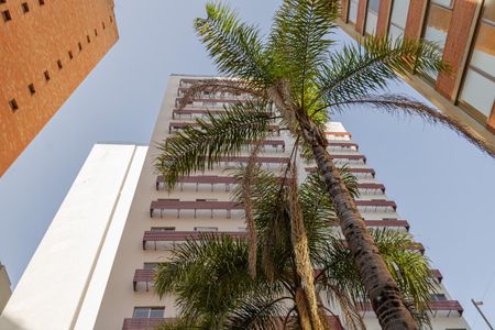 Fachada de kitnet/studio para alugar com 1 quarto, 30m² em Itaim Bibi, São Paulo