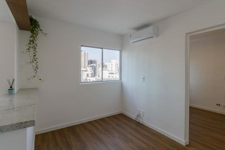 Apartamento para alugar com 30m², 1 quarto e 1 vaga Apartamento para alugar com 30m², 1 quarto e 1 vagaSala