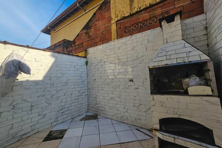 Casa para alugar com 80m², 2 quartos e 1 vaga
