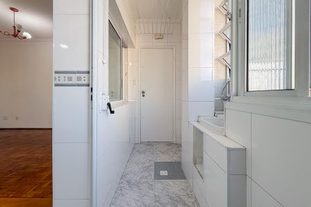 Apartamento à venda com 81m², 2 quartos e 1 vaga Apartamento à venda com 81m², 2 quartos e 1 vagaÁrea de Serviço