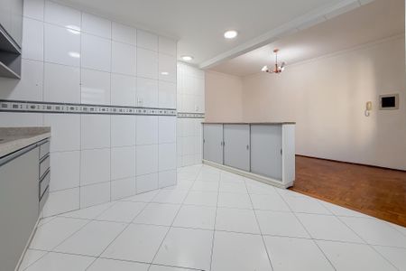 Apartamento à venda com 81m², 2 quartos e 1 vaga Apartamento à venda com 81m², 2 quartos e 1 vagaCozinha
