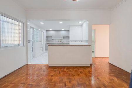 Apartamento à venda com 81m², 2 quartos e 1 vaga Apartamento à venda com 81m², 2 quartos e 1 vagaSala