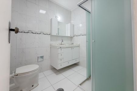Apartamento à venda com 81m², 2 quartos e 1 vaga Apartamento à venda com 81m², 2 quartos e 1 vagaBanheiro Social