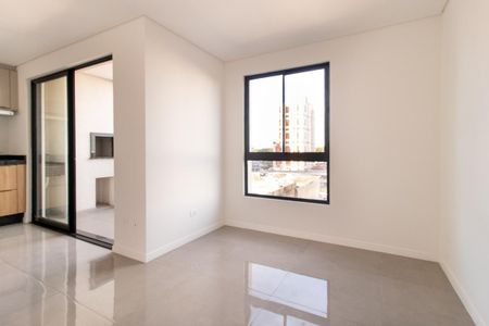 Quarto de kitnet/studio à venda com 1 quarto, 31m² em Capão Raso, Curitiba