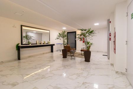 Hall de kitnet/studio à venda com 1 quarto, 31m² em Capão Raso, Curitiba