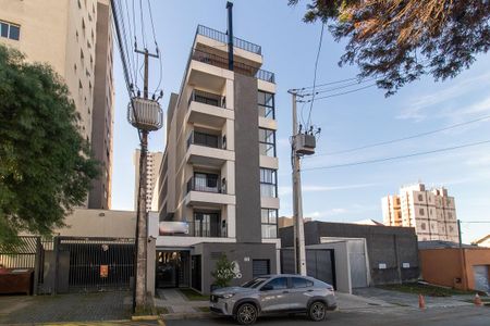 Fachado do condomínio de kitnet/studio à venda com 1 quarto, 31m² em Capão Raso, Curitiba