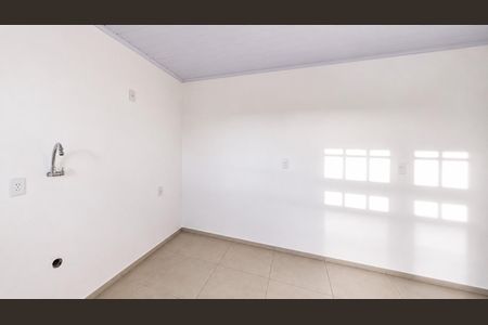 Casa para alugar com 64m², 2 quartos e 2 vagas Casa para alugar com 64m², 2 quartos e 2 vagasSala / Cozinha