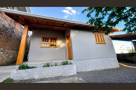 Casa para alugar com 64m², 2 quartos e 2 vagas